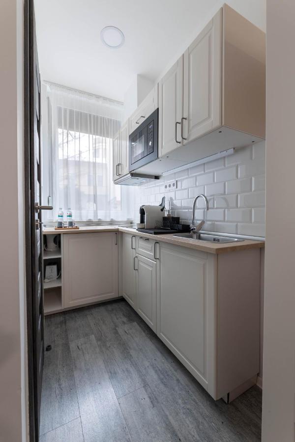 Roomstore Studio Apartments Eger Exteriör bild