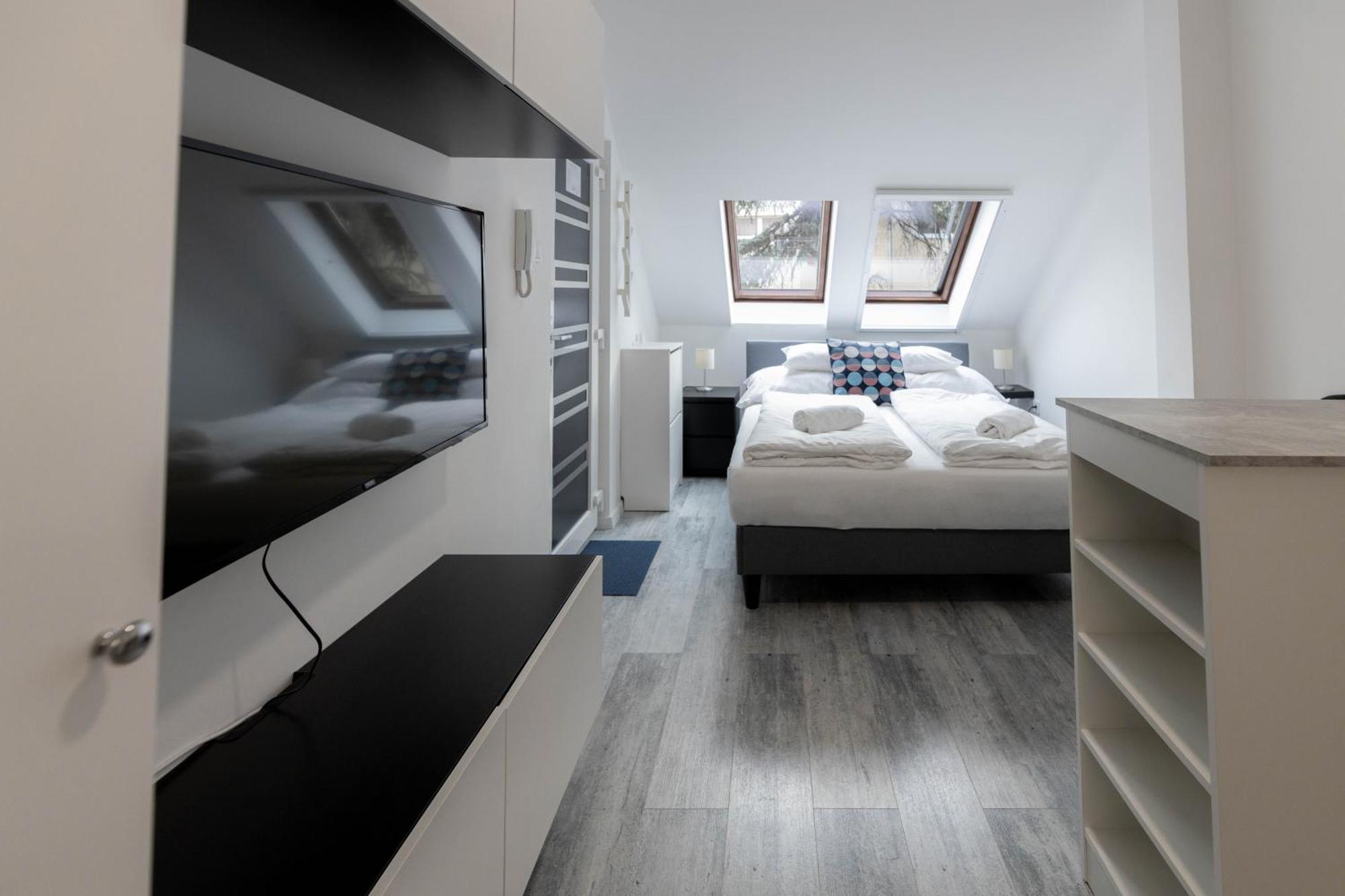 Roomstore Studio Apartments Eger Exteriör bild